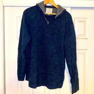 Men’s Lucky knit top